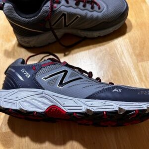 New Balance Men's Gray and Red Athletic Shoes